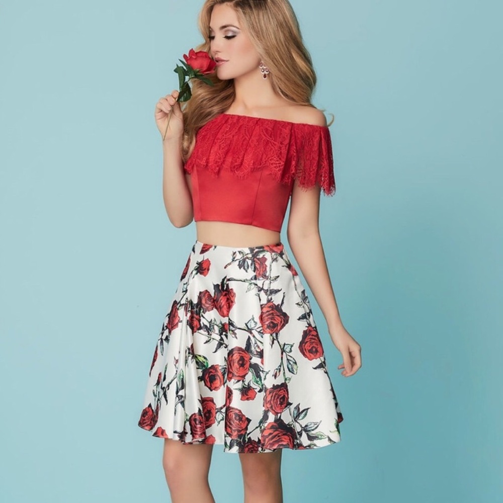 Hannah S two piece size 10 Homecoming Dress